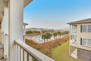 Covered Porch / View