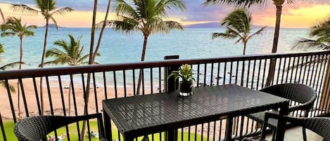 Best location in the Mana Kai Resort has breathtaking views on a spacious lanai.