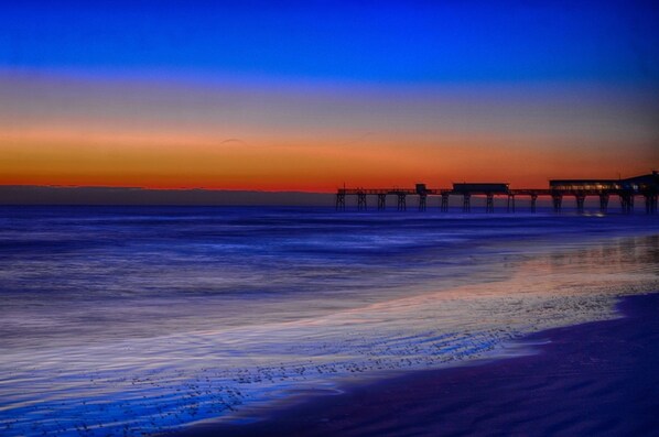 SunGlow Pier from the Dunlawton beach approach