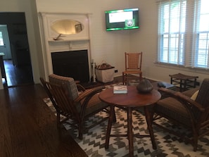 TV and fireplace in Living room