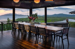 Delicious food & stunning views!