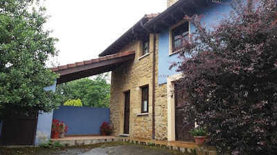 House with 2 bedrooms, for 2/4 people in rural area of ​​the East of Asturias.