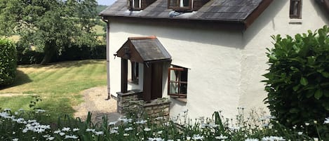 Forest Cottage 