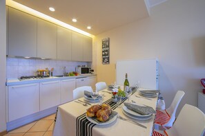 Kitchen and dining area