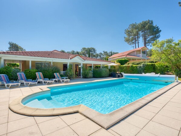 Water, Plant, Property, Sky, Swimming Pool, Azure, Tree, Shade, Architecture, Building