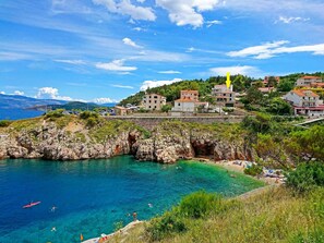 Body Of Water, Coast, Sea, Natural Landscape, Blue, Sky, Water, Azure, Coastal And Oceanic Landforms, Promontory