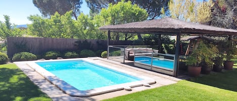 Utomhuspool