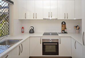 Brand new kitchen and appliances - Everything you need.