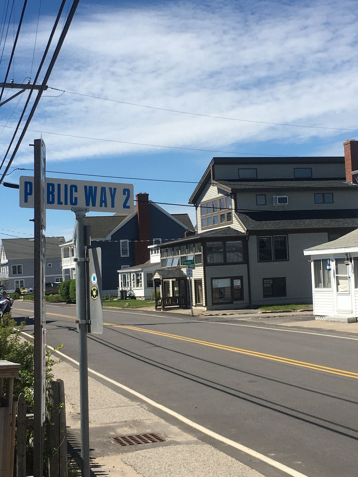 ACROSS THE ST FROM WELLS BEACH-ON BEACH IN 45 SECONDS-LOCATION LOCATION!