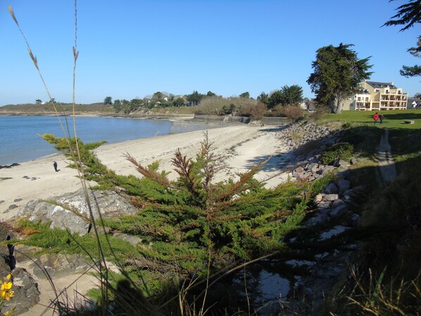 la résidence du cottage de la mer surplombant la plage des haas