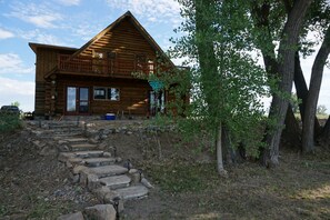 View of the back of the cabin