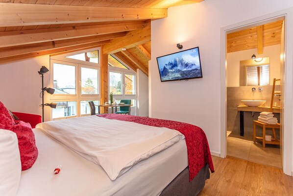 Wohnung 5 Studio Apartment 33 qm, 1 bis 2 Personen, Balkon mit herrlichem Bergblick-Schlafbereich