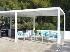 Outdoor Furniture, Furniture, Floor, Patio, Shade, Outdoor Structure, Outdoor Table, Pergola, Garden, Chair