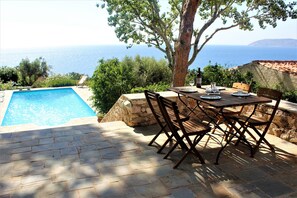 Outdoor Premises 