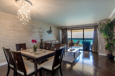 Direct Oceanfront in the Heart of Waikiki! Spectacular New Custom Reno!