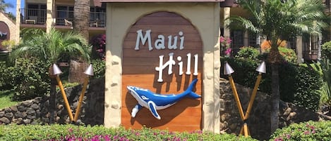 Entrance to Maui Hill Resort