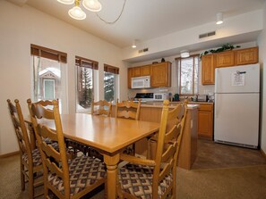 SWP Winter Star G3 dining area