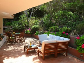 Eigentum, Terrasse, Haus, Möbel, Zimmer, Gebäude, Hinterhof, Grundeigentum, Garten, Balkon