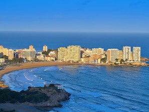 Wasser, Himmel, Wasservorräte, Gebäude, Daytime, Azurblau, Küsten Und Ozeanische Forms, Stadtbild, Horizont, Strand