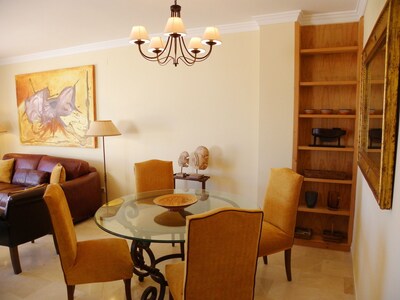 2-bedroom apartment right on the beach with 100m² large terrace; Wi-Fi; Pool