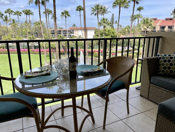 Enjoy your breakfast, dinner, or drinks on our extra-large lanai.