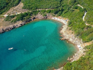 Water, Water Resources, Natural Landscape, Beach, Coastal And Oceanic Landforms, Lake, Landscape, Headland, Shore, Plant