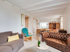 Living Room, Room, Furniture, Property, Interior Design, Building, Table, Real Estate, House, Couch