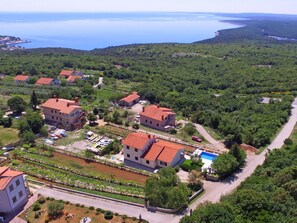 Photographie Aérienne, Vue Du Ciel, Zone Résidentielle, Propriété, Paysage Naturel, Immobilier, Ville, Établissements Humains, La Photographie, L'Eau