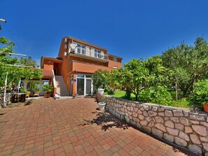 Property, Real Estate, Building, House, Home, Residential Area, Architecture, Town, Sky, Neighbourhood