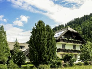 Nube, Pianta, Cielo, Proprietà, Finestra, Costruzione, Natura, Albero, Casa, Paesaggio Naturale