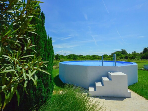 Property, Grass, Architecture, House, Tree, Real Estate, Design, Plant, Swimming Pool, Land Lot