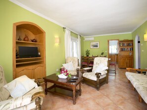 Pièce, Meubles, Propriété, Salon, Design Intérieur, Bâtiment, Sol, Plafond, Maison, Mur