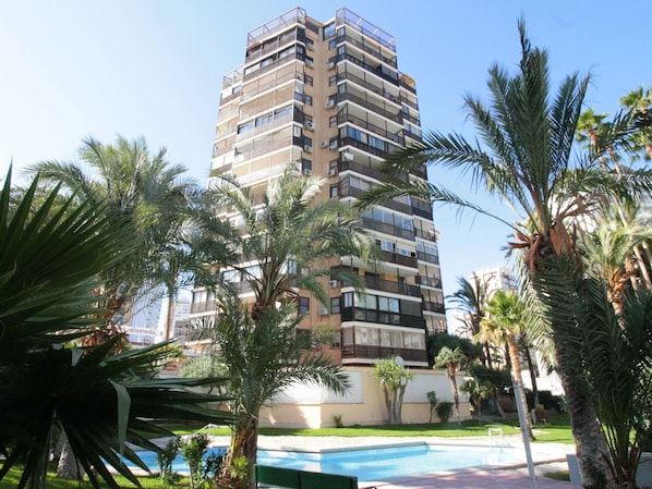 Edificio, Propiedad, Condominio, Área Metropolitana, Palmera, Departamento, Bienes Raíces, Arquitectura, Árbol, Uso Mixto