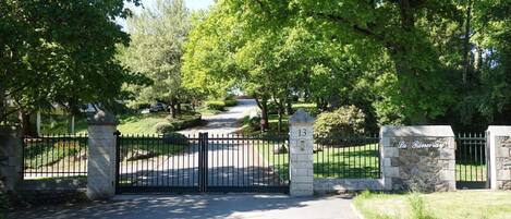 Property, Iron, Tree, Home, House, Gate, Architecture, Fence, Real Estate, Residential Area