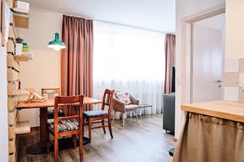 Vacation apartment/apartment for 4 guests with 58m² in Hinterbichl (76303)