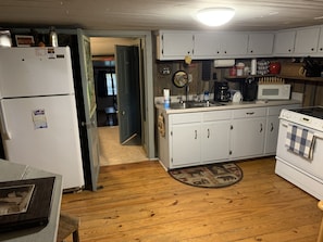 Full Kitchen with Keruig and pot coffee makers