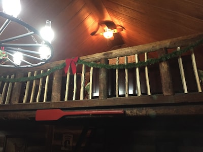 Log Cabin Escape - Full Log Cabin Home