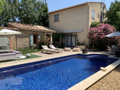 Hermosa y espaciosa viticultores tradicionales de piedra casa + piscina, 4 camas, 3 baños