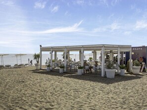 Plage, Ciel, Architecture, Le Sable, Vacances, Paysage, Tourisme, Mer, Bâtiment, Maison