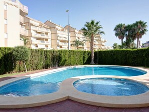 L'Eau, Ciel, Bâtiment, Jour, Propriété, Plante, Bleu Azur, Arbre, Plan D'Eau, Architecture