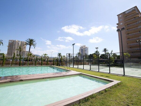 L'Eau, Ciel, Propriété, Plante, Nuage, Bâtiment, Piscine, Arbre, Loisir, Immobilier
