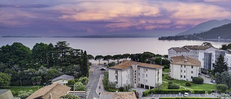 Villa Marzia, Lago a 50mt.