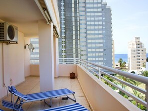 Propriété, Condominium, Bâtiment, Immobilier, Balcon, Appartement, Pièce, Architecture, Zone Métropolitaine, Meubles