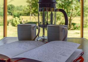 Kaffee und/oder Kaffeemaschine