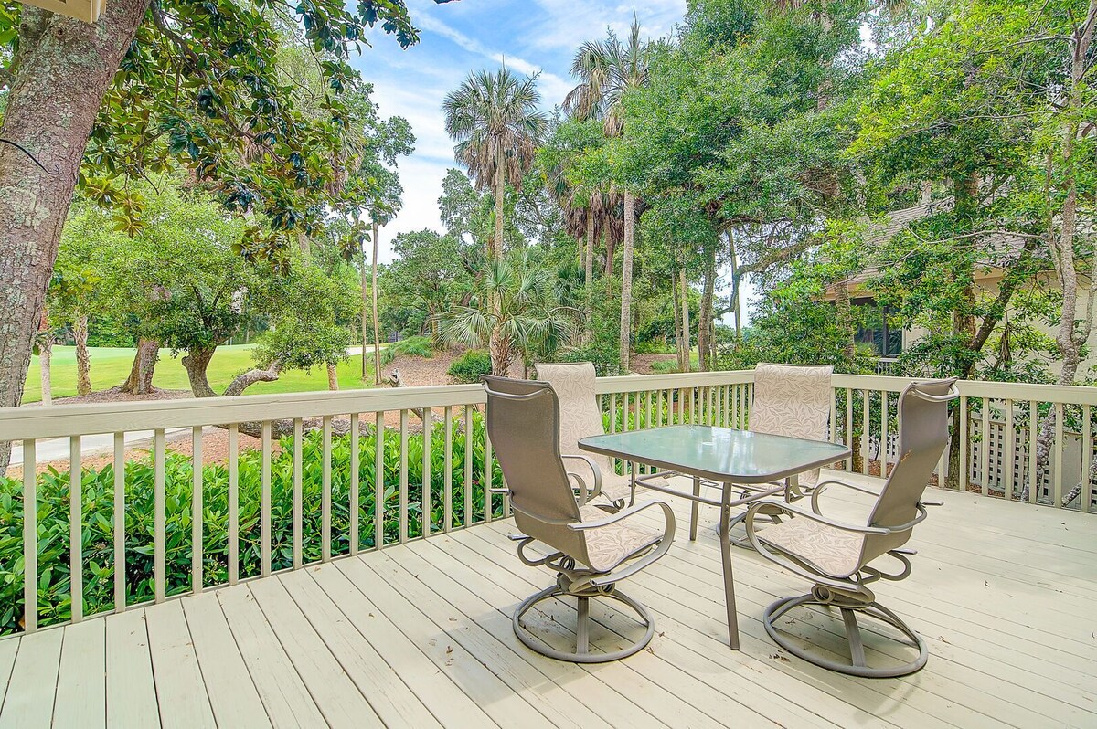 Great Seabrook Island Home – Modern & Updated – Pet Friendly – Club Access Free