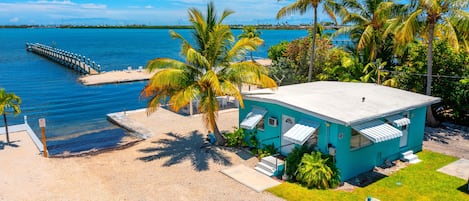 Cozy Cottage dock for fishing, snorkeling, and relaxing.