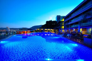 Infinitypool