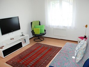 Pièce, Meubles, Propriété, Design Intérieur, Salon, Sol, Maison, Chambre, Drap De Lit, Domicile