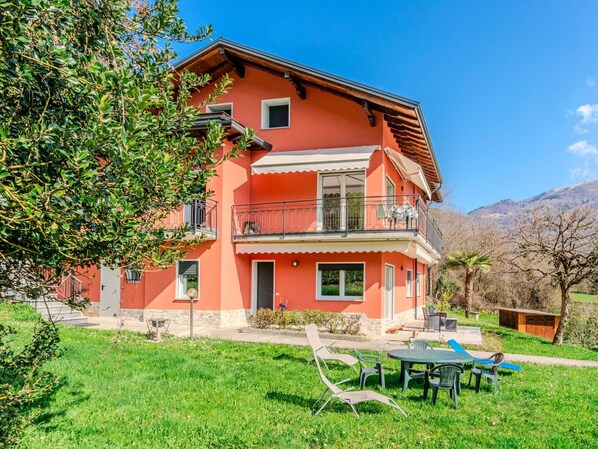 Wohngebiet, Wohnung, Zuhause, Menschliche Siedlung, Küsten Und Ozeanische Forms, Küste, Meer, Eigentumswohnung, Resort, Vorort