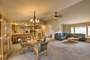 Dining Space | Dishware/Flatware